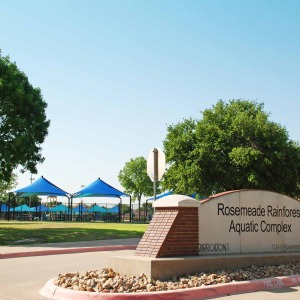 Rosemeade Rainforest Aquatic Complex Main Sign