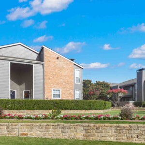 courtyard at galleria townhomes